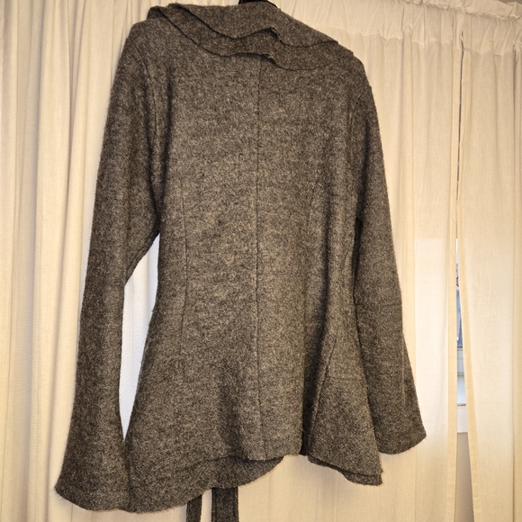 Wool sweater jacket - Picture 2 of 4